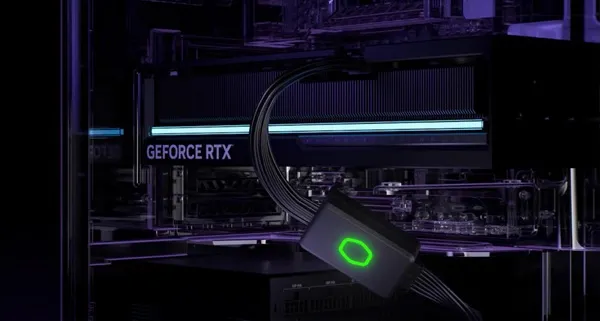 A Cooler Master LED-es és hangjelzéses GPU Shield Adaptere a hibás GPU-tápkábelek ellen véd