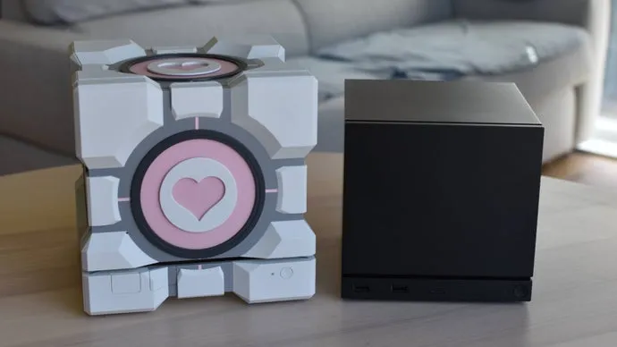 A Valve leszedette a Steam Machine Companion Cube házat, miután a készítői nem kértek rá engedélyt