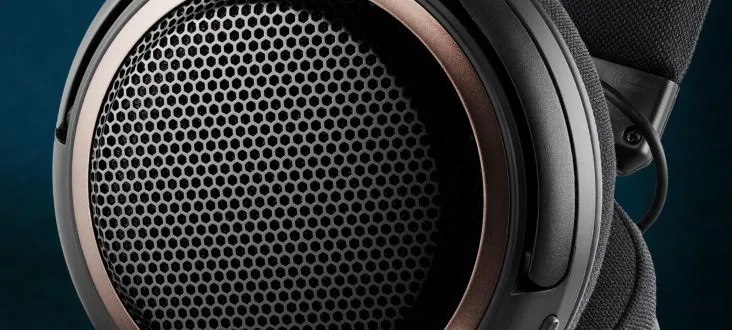Az Audio-Technica bemutatta az ATH-AL5NC nyitott kialakítású vezeték nélküli fejhallgatót, akár 75 órás üzemidővel