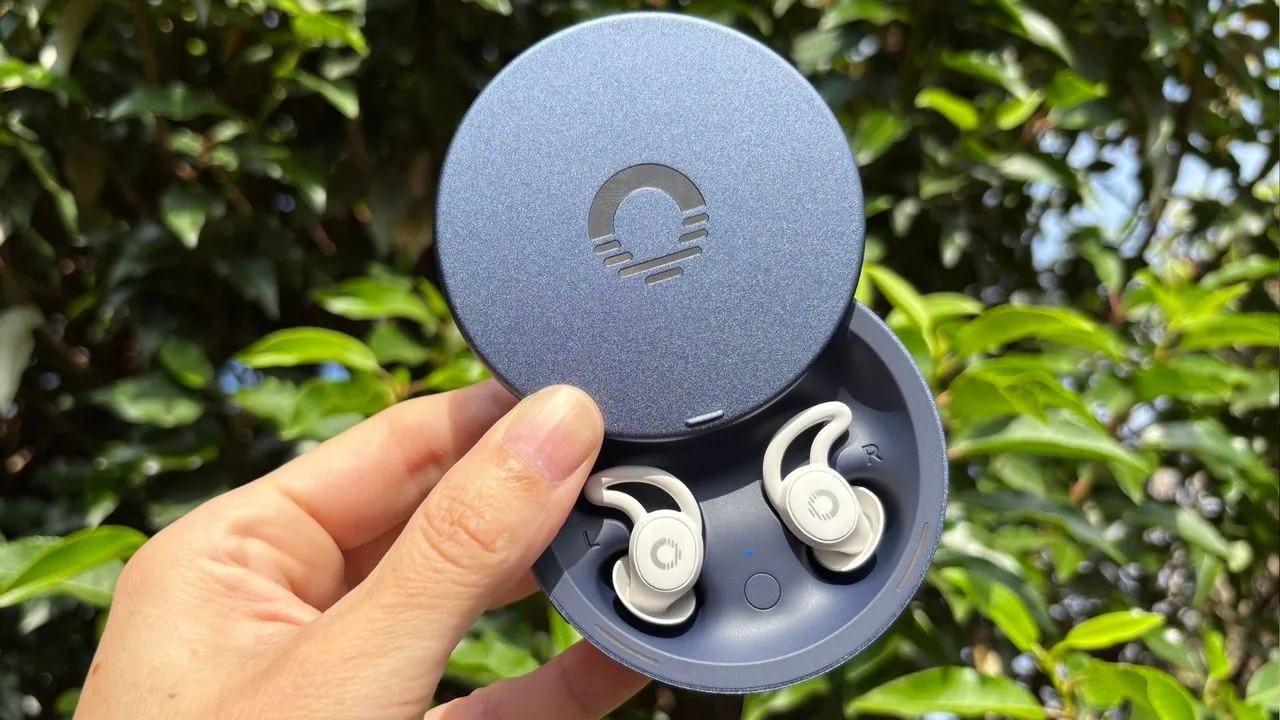 Az Ozlo Sleepbuds 2 ma jelent meg, és már egy hete tesztelem őket - így segítenek megfejteni a hajnali 3 órás ébredéseimet, hogy végigaludjam az éjszakát