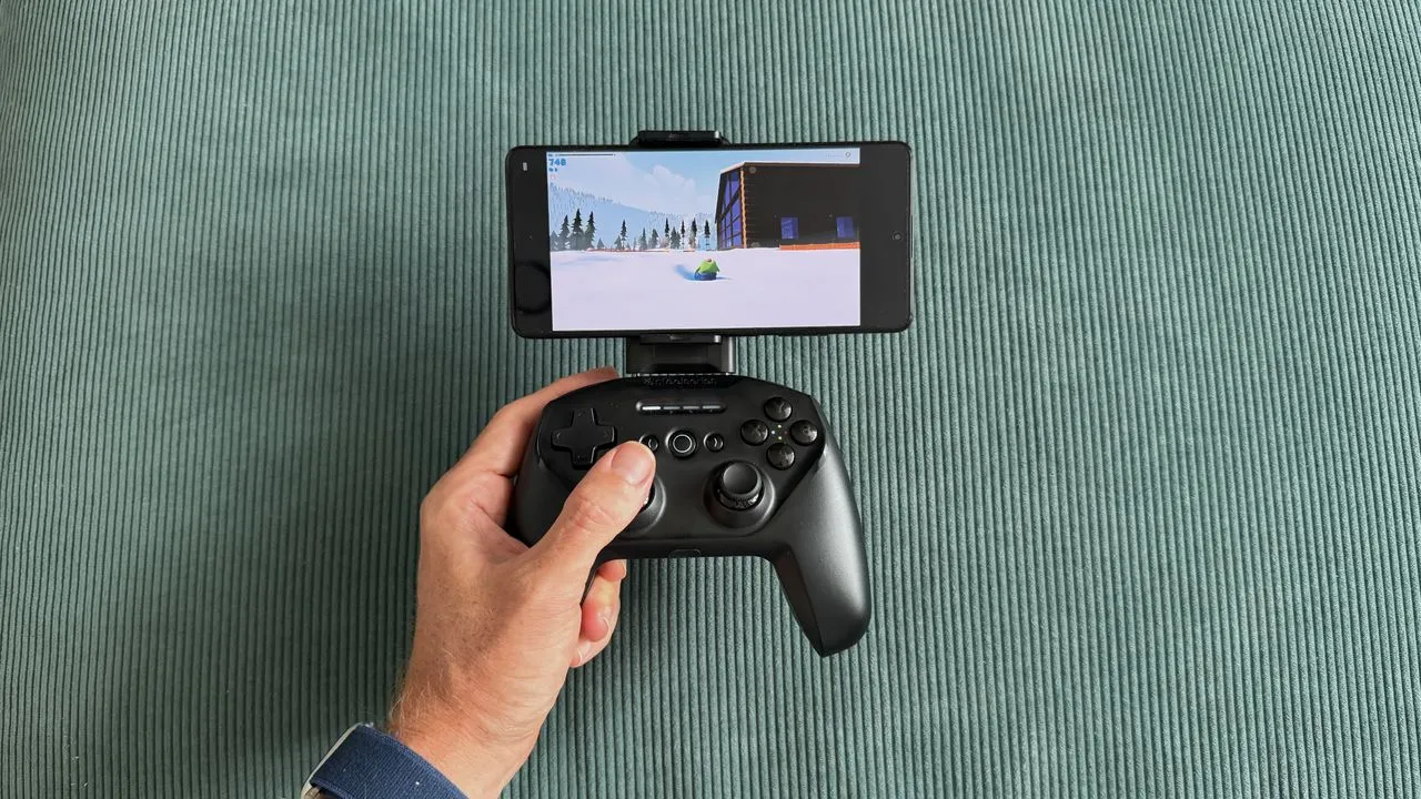 SteelSeries Stratus+ teszt: PC-n rendben van, Androidon viszont küszködik