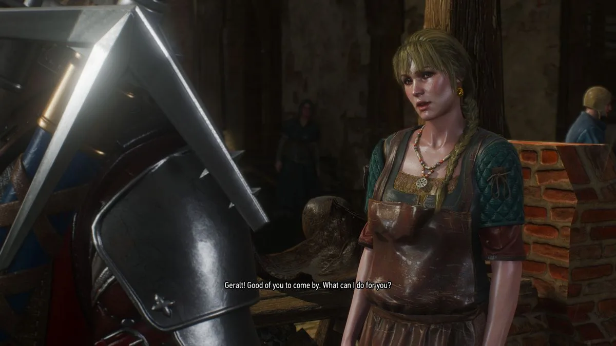The Witcher 3 Remasteredben egy kovácsnő beszél Geralthoz a műhelyben.